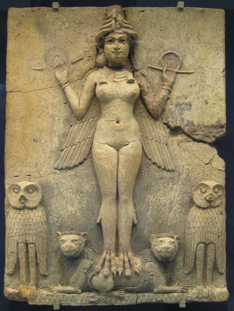 El " Relieve de Burney ", que se especula que representa a Ishtar o a su hermana mayor Ereshkigal ( c. Siglo XIX o XVIII a. C.)